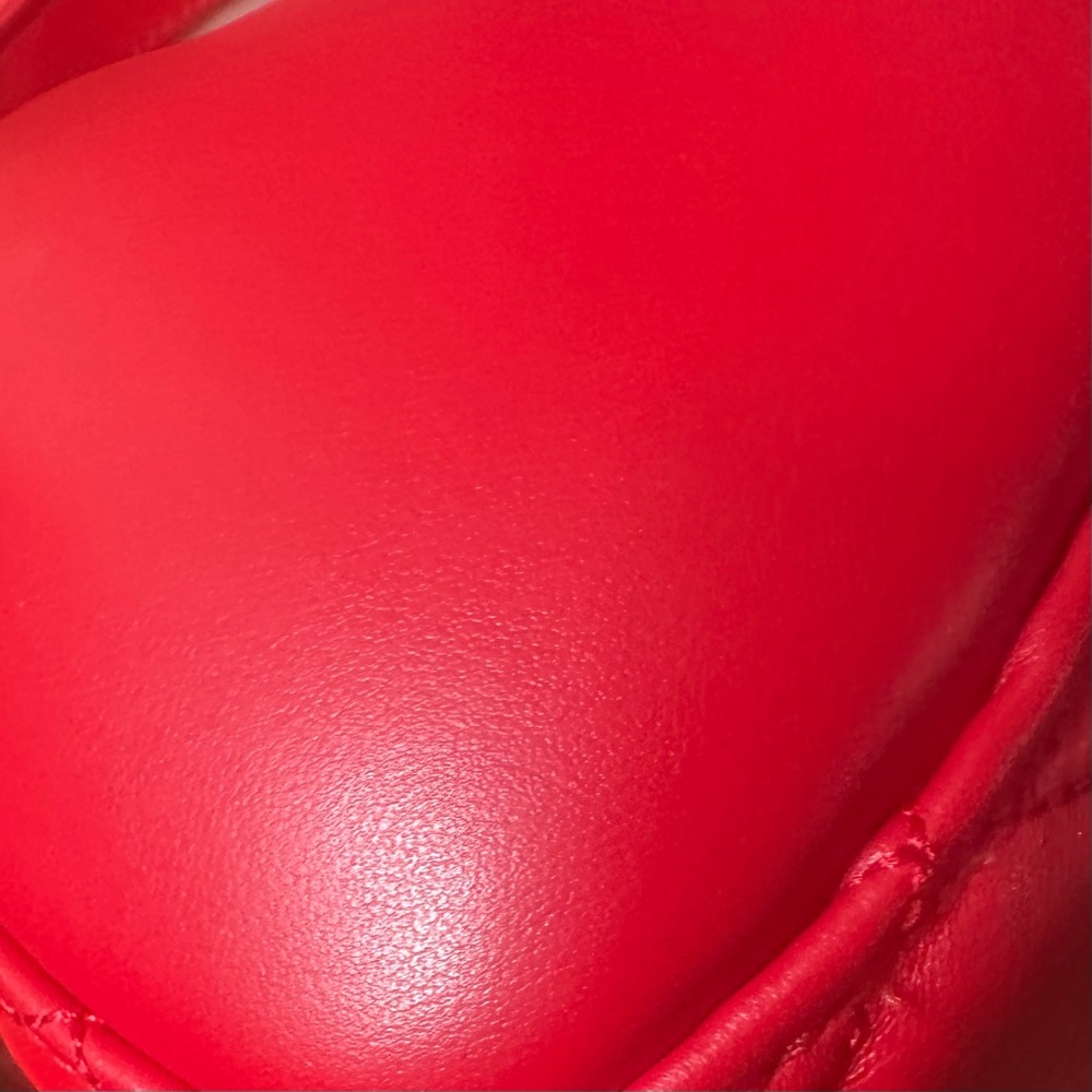 ♥️ EUC kate spade Heart Barrel Quilted Crossbody ♥️ - Picture 9 of 9